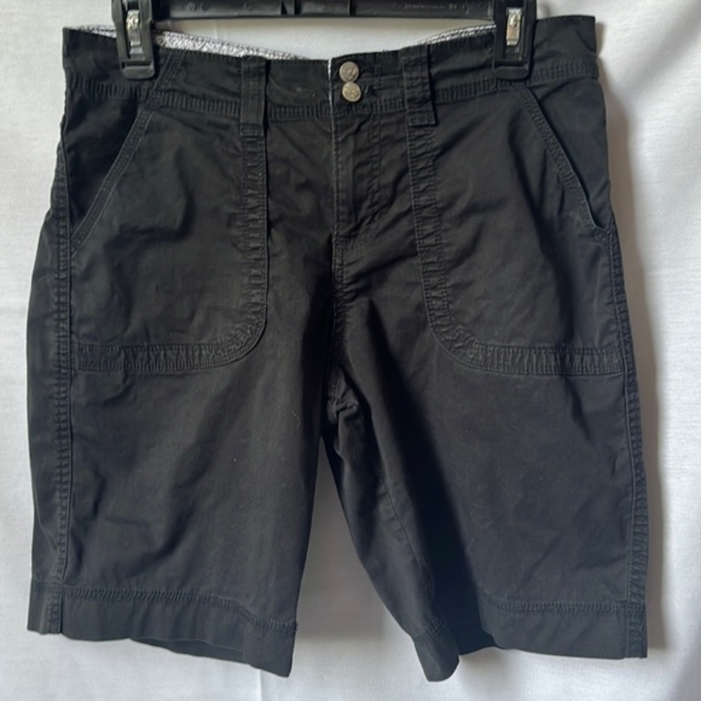 Lee Natural Fit Black Shorts Women’s Medium Just Below Waist Stretch Shorts